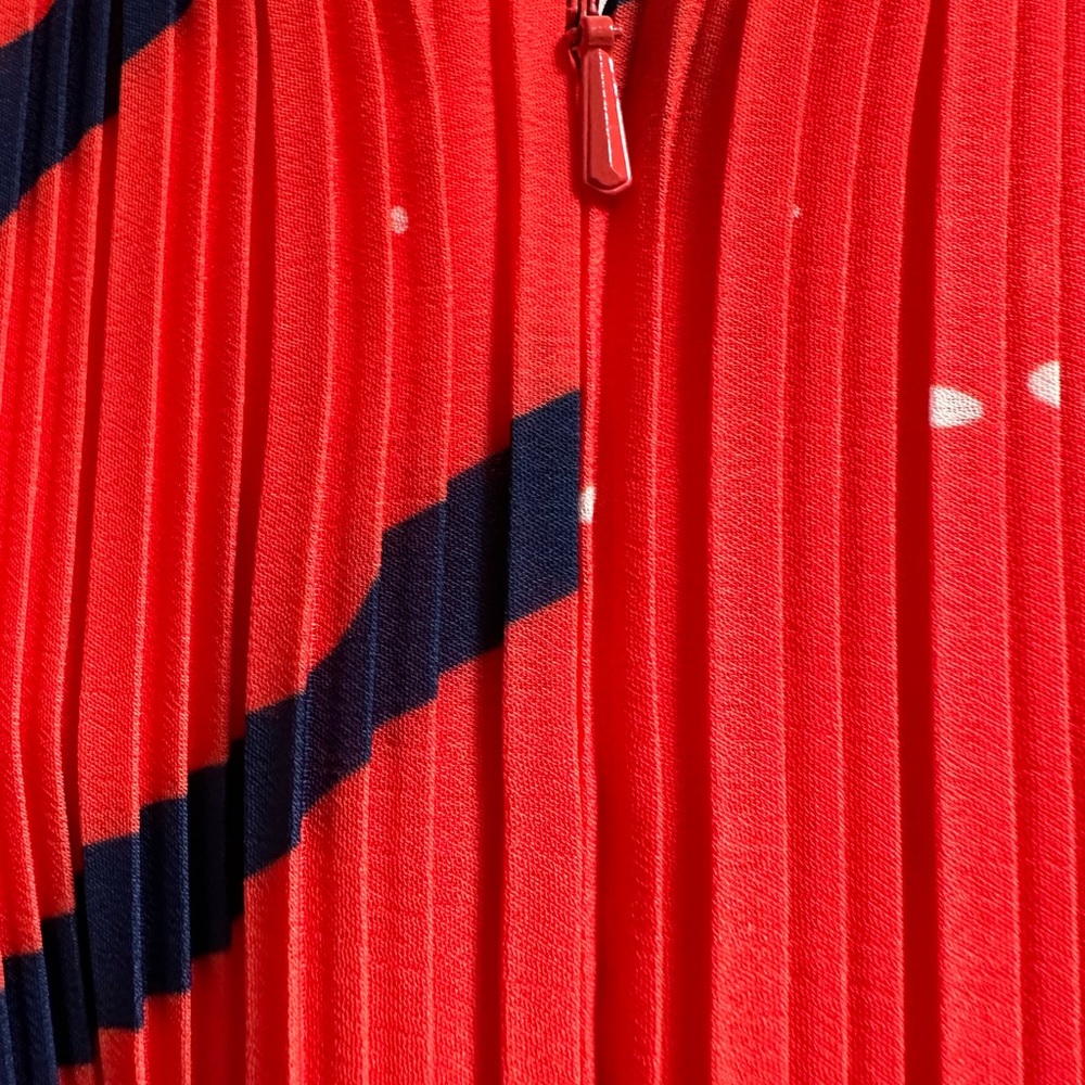 Solace London Singer Pleated Printed Crepe Dress size 8 - Picture 13 of 16